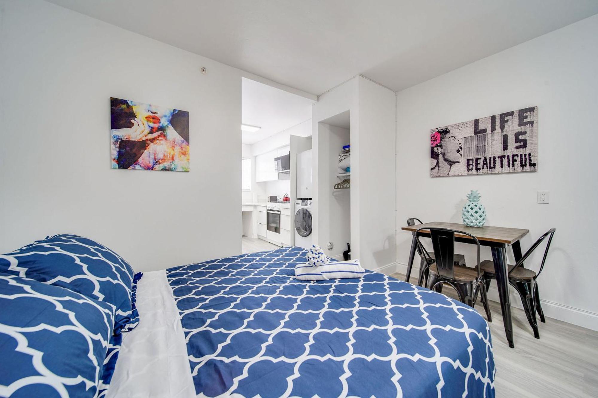 Deco Beachside Apt, W/2 Queen Beds, Washer/Dryer ไมอามีบีช ภายนอก รูปภาพ